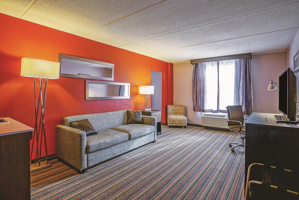 Holiday Inn & Suites Philadelphia-Runnemede/Exit 3-New Jersey Turnpike Ngoại thất bức ảnh