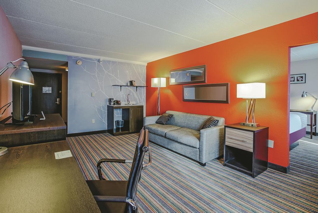 Holiday Inn & Suites Philadelphia-Runnemede/Exit 3-New Jersey Turnpike Ngoại thất bức ảnh